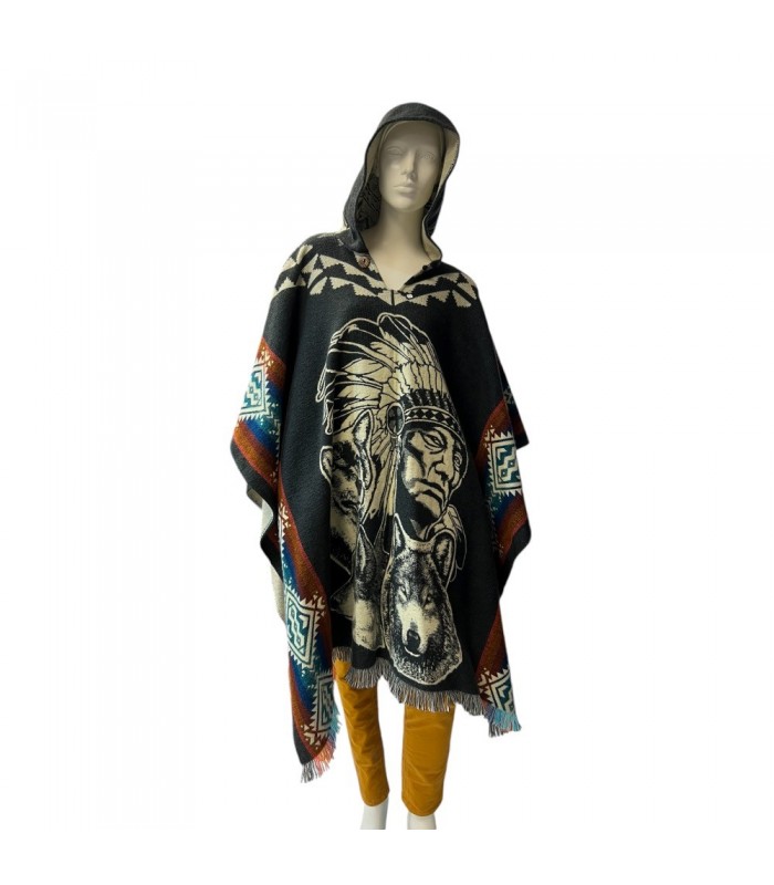 Poncho native chef indien et loup, fabriqué artisanalement en Équateur. 70% acrylique et 30% laine d’alpaga.