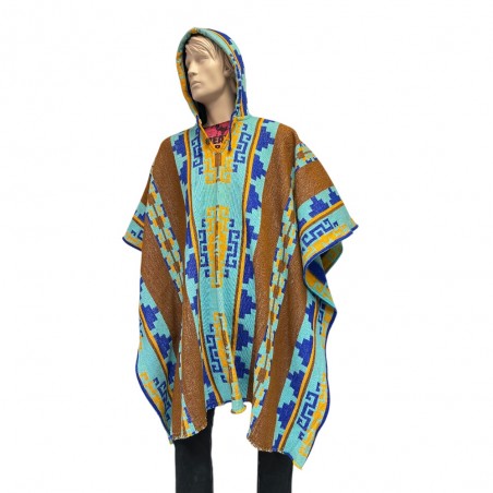 Poncho en laine de mouton fabrication de façon artisanale en Équateur.
