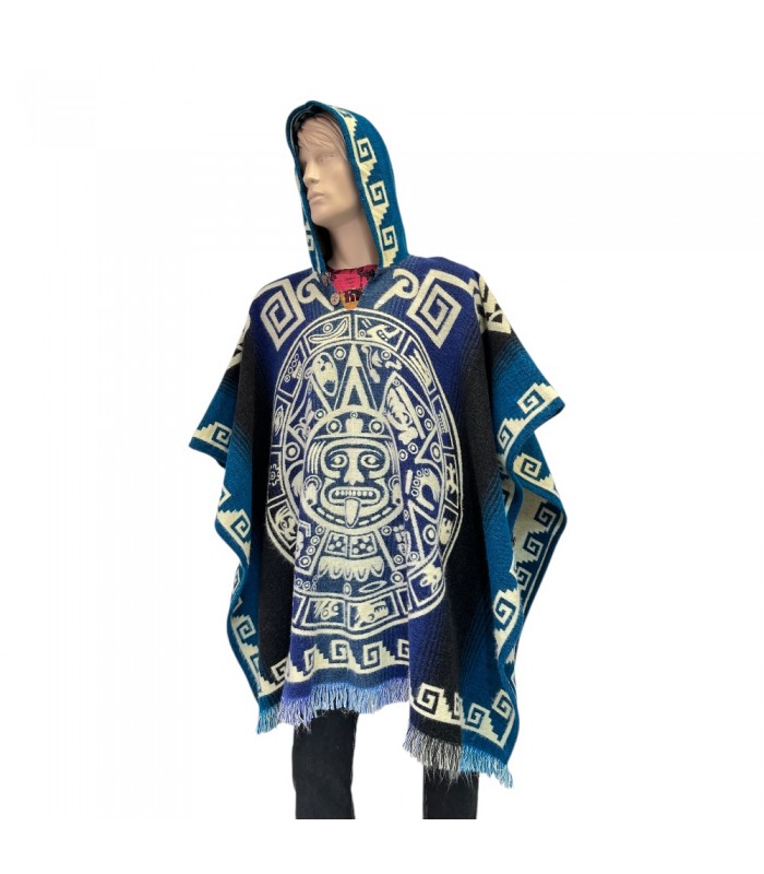 Poncho native fabriqué de façon artisanale en Équateur. Poncho native fabriqué de façon artisanale en Équateur.
