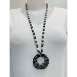 Collier de protection en graines et pierre de jade néphrite