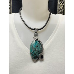 Pendentif pierres...