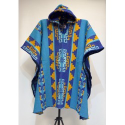 Poncho en 100% laine de mouton , fabriqué artisanalement en Équateur.