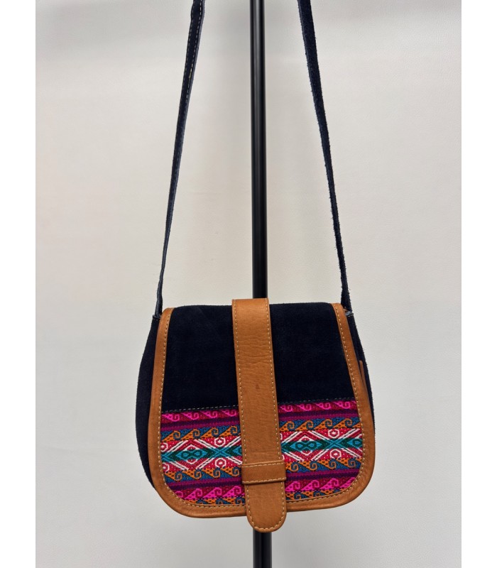 Sac en cuir fabriqué artisanalement en Équateur.