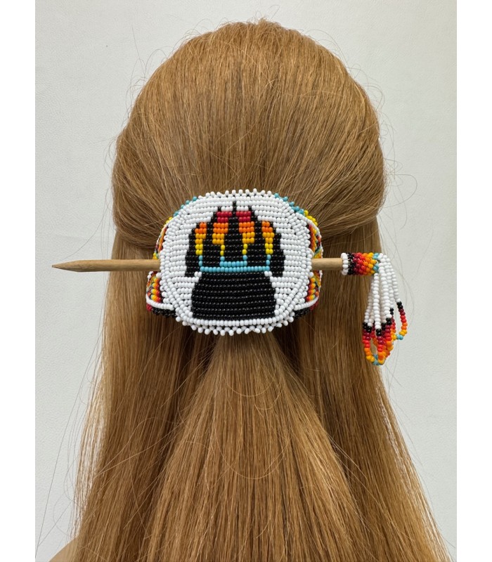 Barrette amérindienne en perles de rocailles, fabriqué entièrement à la main en Équateur .