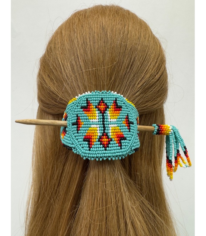 Barrette amérindienne en perles de rocailles, fabriqué entièrement à la main en Équateur.