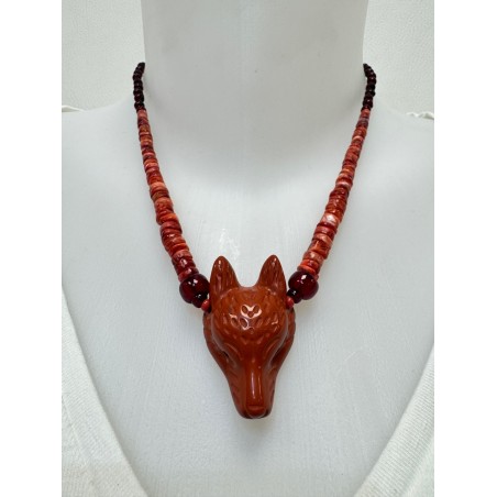 Collier & pendentif tête de loup en jaspe rouge fabrication artisanale