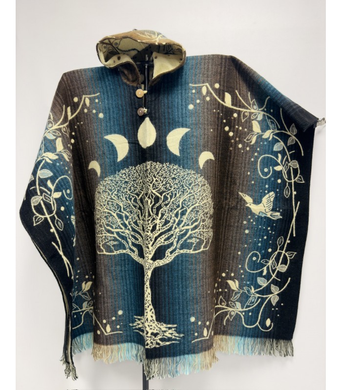 Poncho arbre de vie en 70% acrylique et 30% laine d’alpaga, fabriqué artisanalement en Équateur 