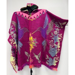Poncho modèle mixte avec motif colibri, fabriqué artisanalement en Équateur