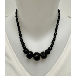Collier-en-perles-spondylus-noir