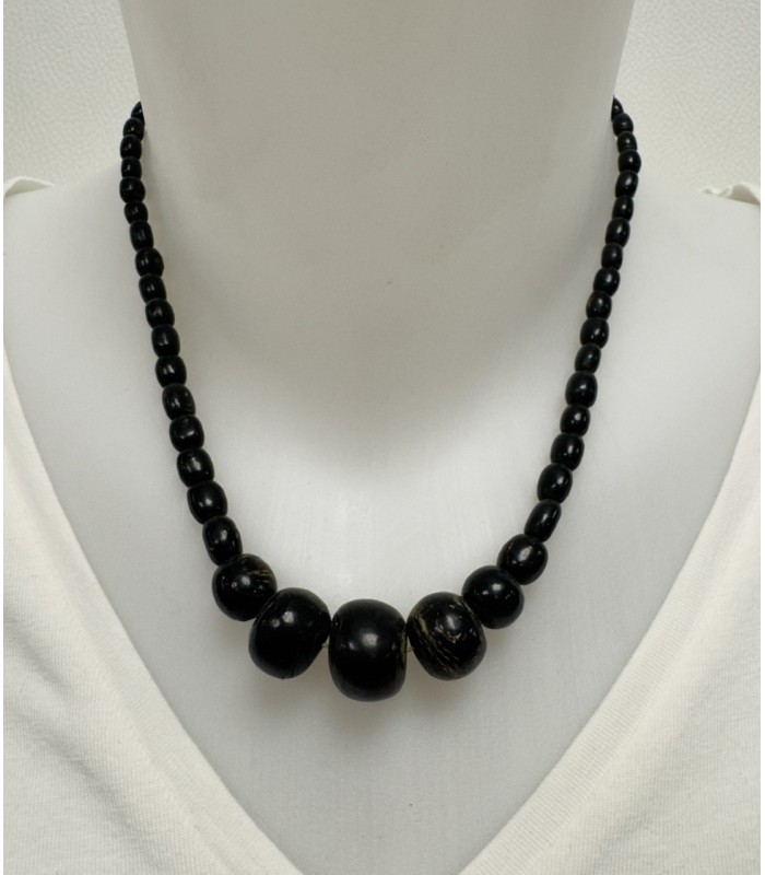Collier-en-perles-spondylus-noir