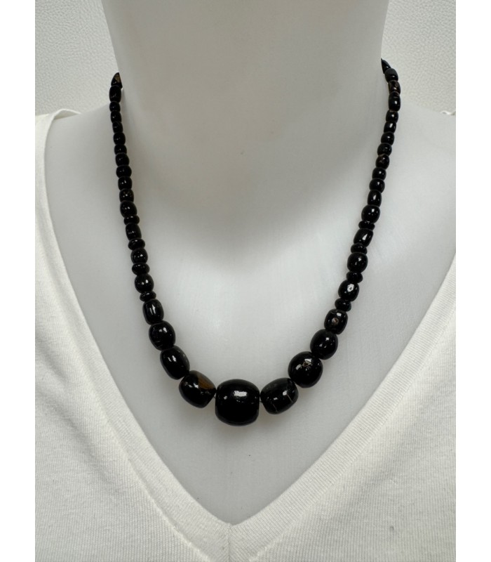 Collier-en-perles-spondylus-noir